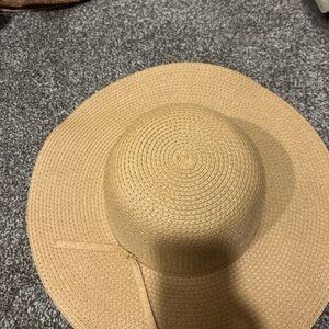 Time and Tru Classic Tan Wide Brim Hat